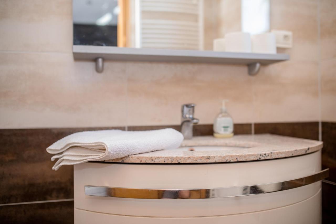Double Room Supetarska Draga - Gornja 11579A ラブ エクステリア 写真